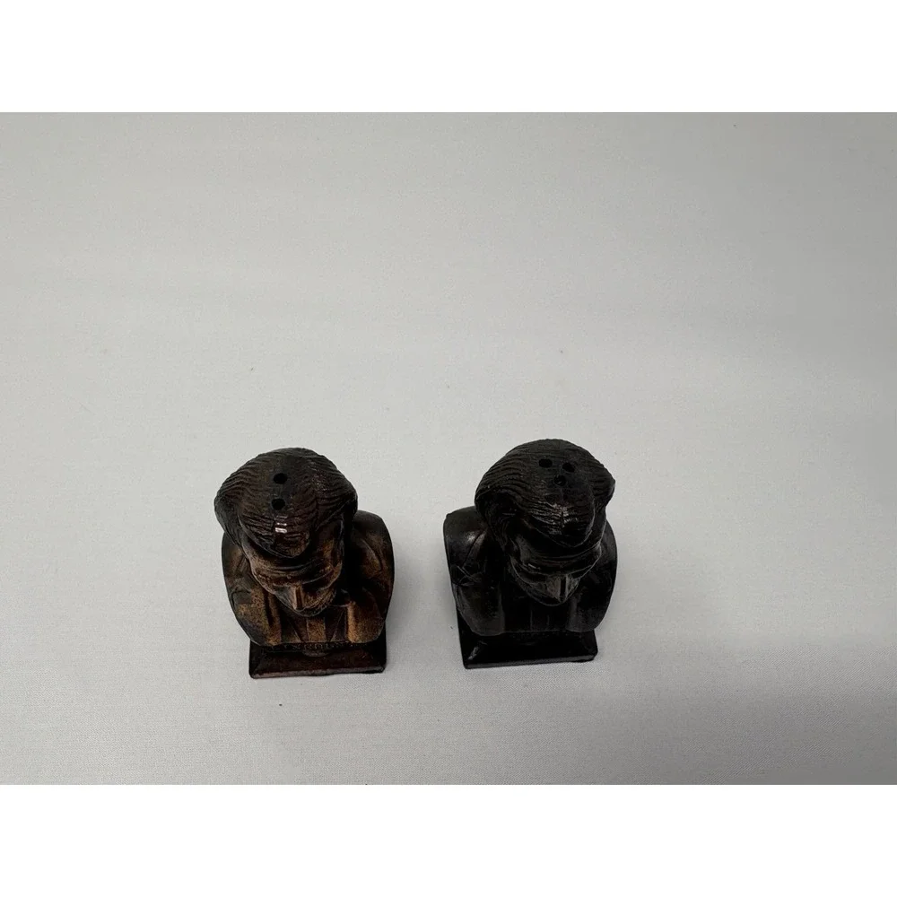 Vintage Abraham Lincoln  Bronze Salt & Pepper Shakers Retro President History